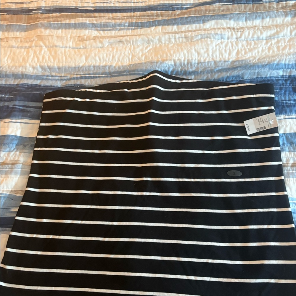 Black and White Strapless Shirt